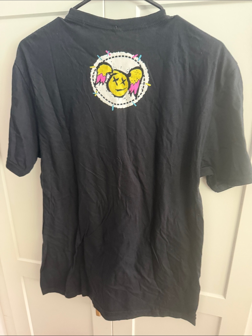 WWE Alexa Bliss Black Tee with Colorful Doll Graphic Size M - Picture 3 of 3